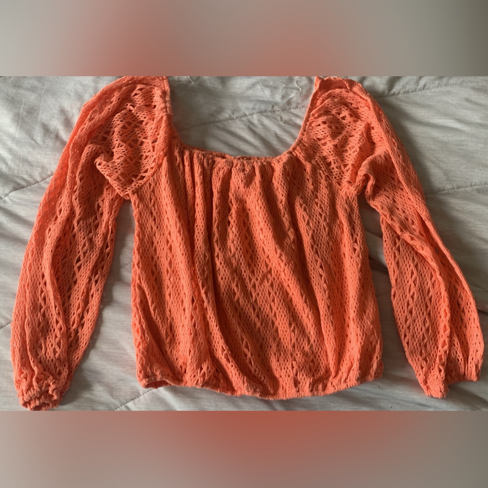 Buckle Off shoulder top